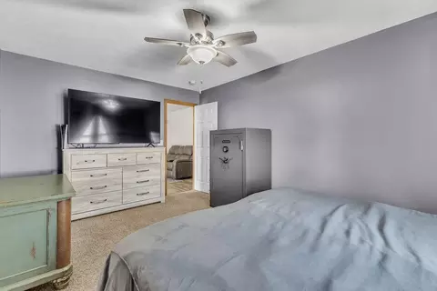 Bedroom - 411 E 6th St, Cameron, MO 64429 photo 8 of 8