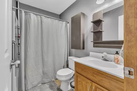 Bath - 411 E 6th St, Cameron, MO 64429 photo 1 of 3