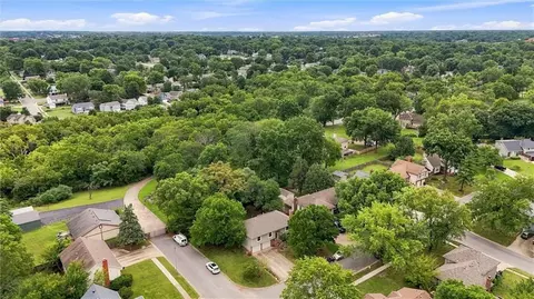 View/Area - 573 E 126th Ter, Olathe, KS 66061 photo 1 of 3