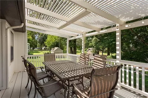Exterior - 1601 Elm St, Eudora, KS 66025 photo 6 of 7