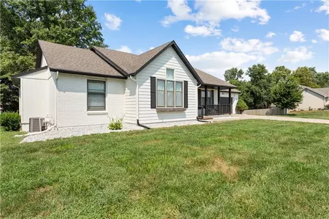 Exterior - 1601 Elm St, Eudora, KS 66025 photo 3 of 7