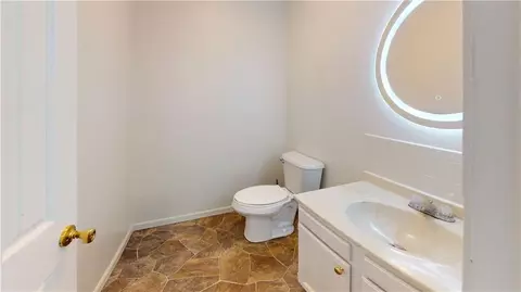 Bath - 109 E Hardin Pl, Nevada, MO 64772 photo 3 of 4