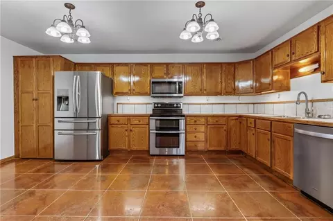 Kitchen - 7486 Private Drive 4162 Dr, Amazonia, MO 64421 photo 2 of 2
