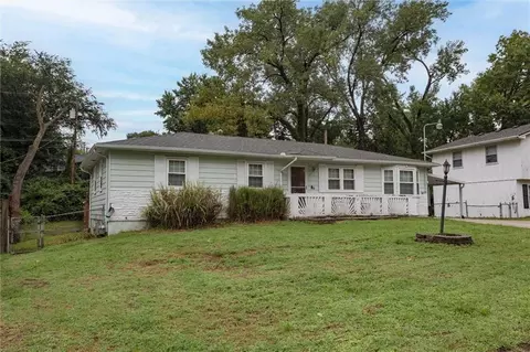 212 N 81st Ter, Kansas City, KS 66112