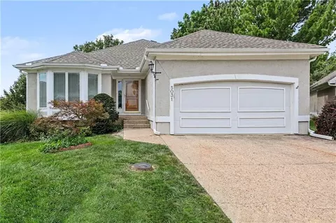 5031 W 120th Pl, Overland Park, KS 66209