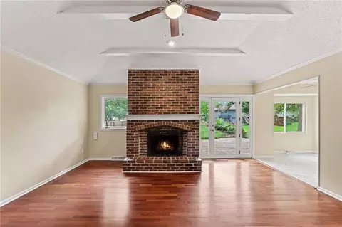 Living - 821 NE Cedar St, Lees Summit, MO 64086 photo 1 of 3