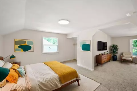 Bedroom - 402 E Fair St, Independence, MO 64055 photo 1 of 8