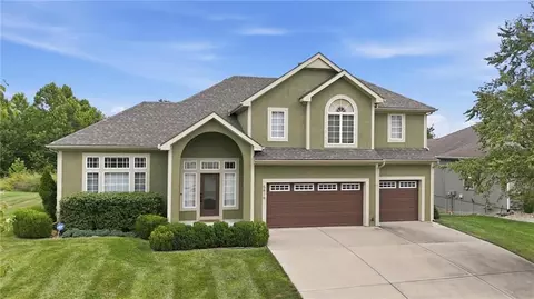 5819 N Liberty Ave, Kansas City, MO 64118