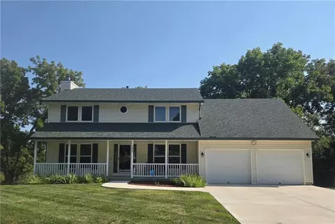 13835 Woodmont Ave, Bonner Springs, KS 66012