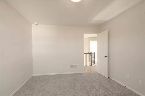 Bedroom - 1003 Poplar Ln, Liberty, MO 64068 photo 5 of 9