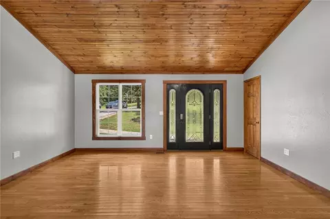 Entry Way - 22962 Highway Tt Hwy, Versailles, MO 65084 photo 1 of 5