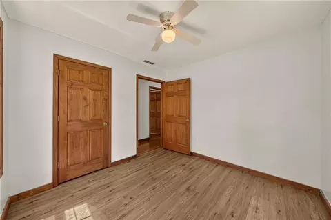 Bedroom - 22962 Highway Tt Hwy, Versailles, MO 65084 photo 8 of 8