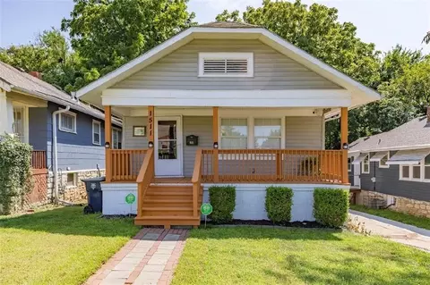 1511 E 49th St, Kansas City, MO 64110