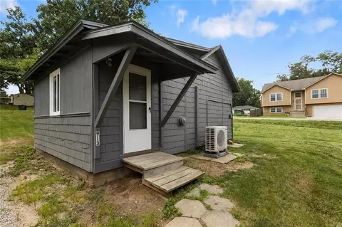 911-913 Franklin St, Leavenworth, KS 66048