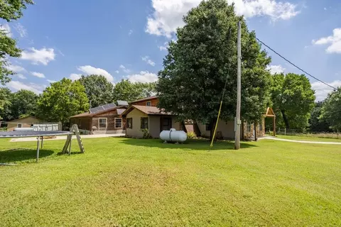 Exterior - 521 NW 30th Ln, Lamar, MO 64759 photo 5 of 15