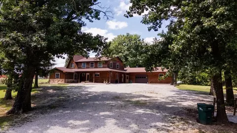 Exterior - 521 NW 30th Ln, Lamar, MO 64759 photo 12 of 15