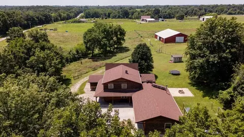 View/Area - 521 NW 30th Ln, Lamar, MO 64759 photo 8 of 15