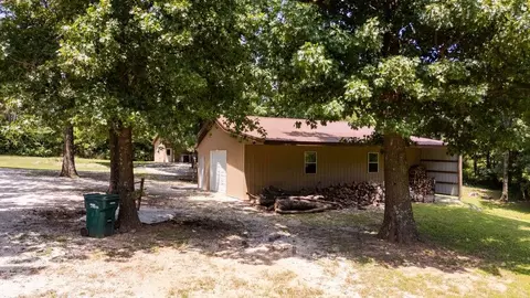 Exterior - 521 NW 30th Ln, Lamar, MO 64759 photo 13 of 15