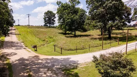 View/Area - 521 NW 30th Ln, Lamar, MO 64759 photo 13 of 15