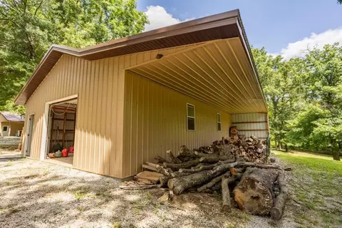 Exterior - 521 NW 30th Ln, Lamar, MO 64759 photo 6 of 15