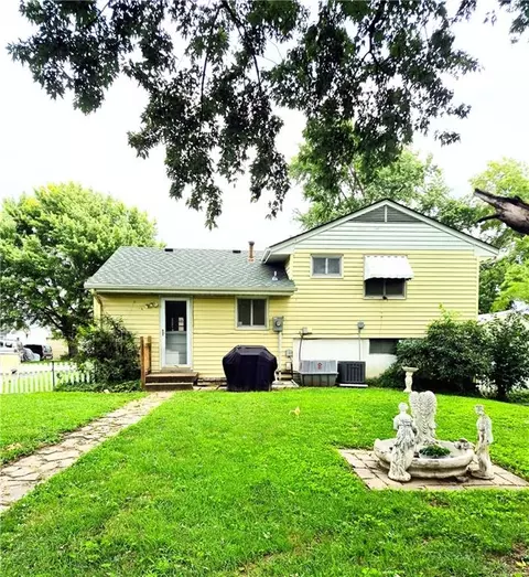 Exterior - 1210 Ranson Pl, Independence, MO 64057 photo 12 of 12