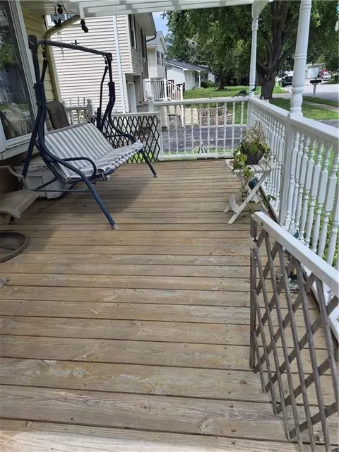 Exterior - 1210 Ranson Pl, Independence, MO 64057 photo 6 of 12