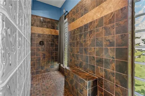 Bath - 12908 E 244th St, Peculiar, MO 64078 photo 3 of 5