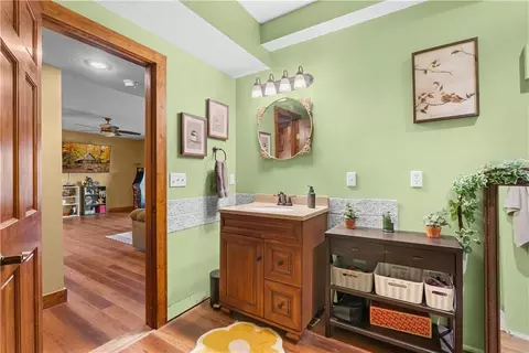 Bath - 12908 E 244th St, Peculiar, MO 64078 photo 5 of 5