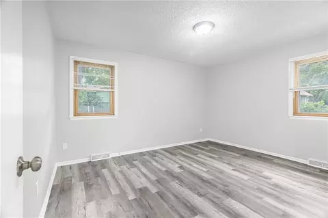 Bedroom - 18903 E 19th Ter, Independence, MO 64058 photo 5 of 7
