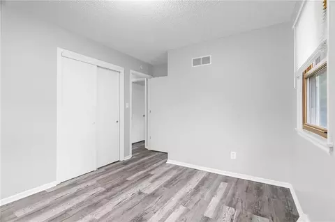 Bedroom - 18903 E 19th Ter, Independence, MO 64058 photo 4 of 7