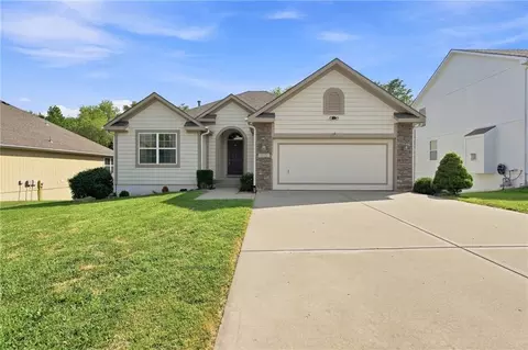 4501 NE 85th St, Kansas City, MO 64156
