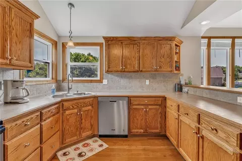 Kitchen - 16631 Ruby Ct, Basehor, KS 66007 photo 2 of 4