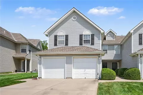 8155 N Lawn Ave, Kansas City, MO 64119