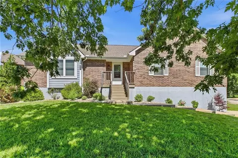 19432 E 11th Ter, Independence, MO 64056