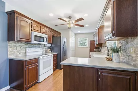 Kitchen - 19432 E 11th Ter, Independence, MO 64056 photo 1 of 4