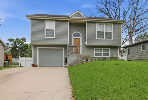 3338 S Evanston Ave, Independence, MO 64052