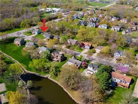 View/Area - 3502 NW Lake Dr, Lees Summit, MO 64064 photo 2 of 3