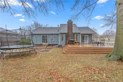 Exterior - 3502 NW Lake Dr, Lees Summit, MO 64064 photo 10 of 10