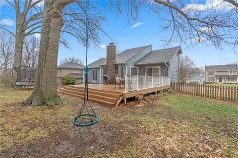 Exterior - 3502 NW Lake Dr, Lees Summit, MO 64064 photo 8 of 10