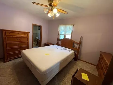 Bedroom - 404 E Hector Ave, Arma, KS 66712 photo 1 of 2