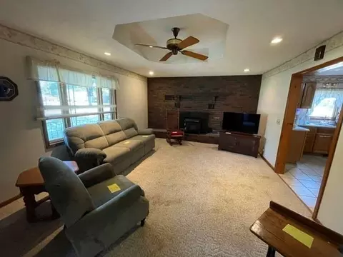 Living - 404 E Hector Ave, Arma, KS 66712 photo 1 of 2