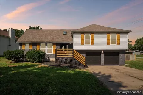 913 NW 37th St, Blue Springs, MO 64015