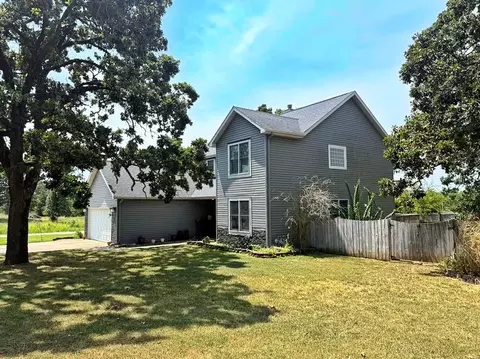 Exterior - 18976 S 1485 Rd, Nevada, MO 64772 photo 3 of 6