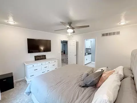 Bedroom - 18976 S 1485 Rd, Nevada, MO 64772 photo 3 of 5
