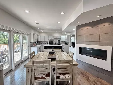 Kitchen - 18976 S 1485 Rd, Nevada, MO 64772 photo 1 of 12