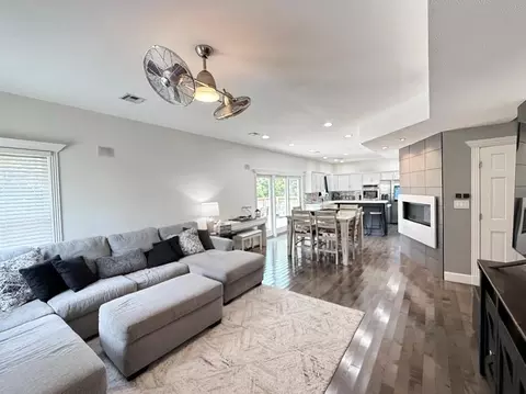 Living - 18976 S 1485 Rd, Nevada, MO 64772 photo 3 of 4
