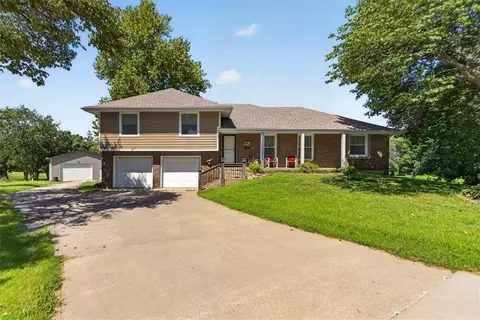 5319 N 108th St, Kansas City, KS 66109