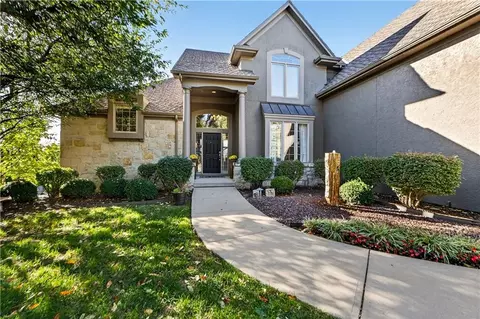 13816 Horton Dr, Overland Park, KS 66223