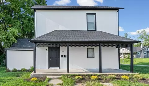 106 E Buchanan St, Richmond, MO 64085
