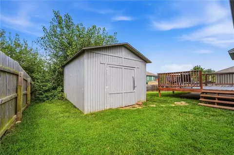 Exterior - 16912 Summit Dr, Belton, MO 64012 photo 5 of 11